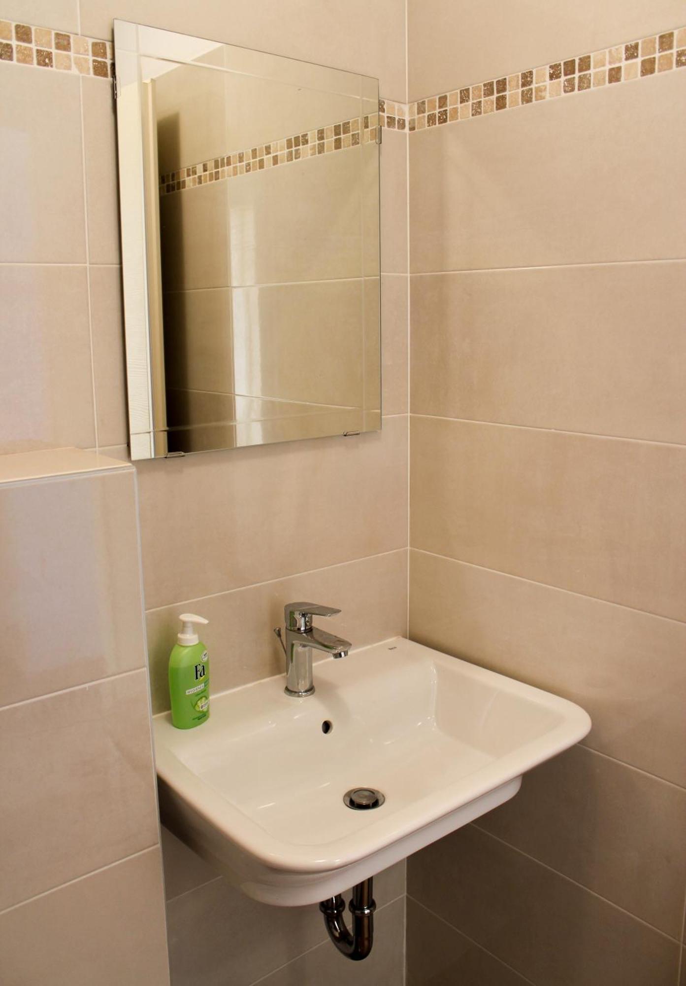 Apartmani Marin1 Врбник Номер фото